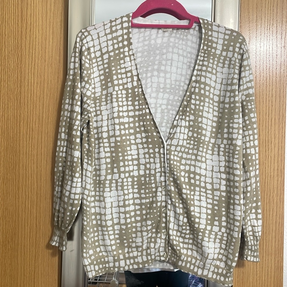 J Crew XL cardigan sweater button up long sleeve tan and white knit